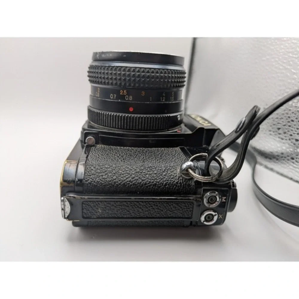 Konica Autoreflex T3 35mm SLR Camera Hexanon AR 50mm F1.7 Lens Vintage FOR PARTS